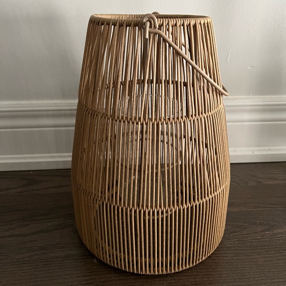 Synthetic Wicker Candle Holder - Picture 1 of 2